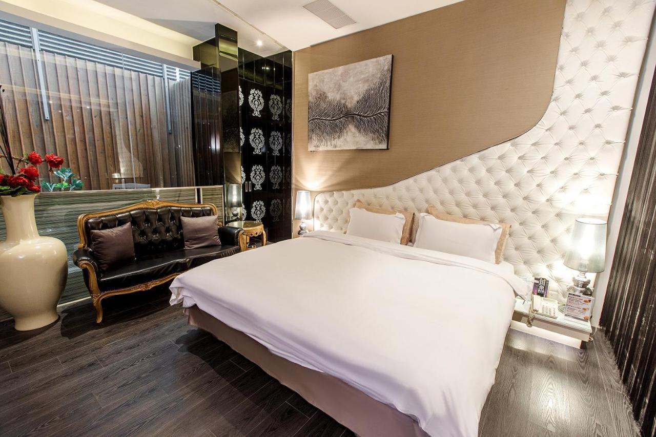 Motel Stars Taichung Exterior foto