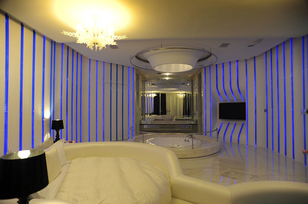 Motel Stars Taichung Exterior foto